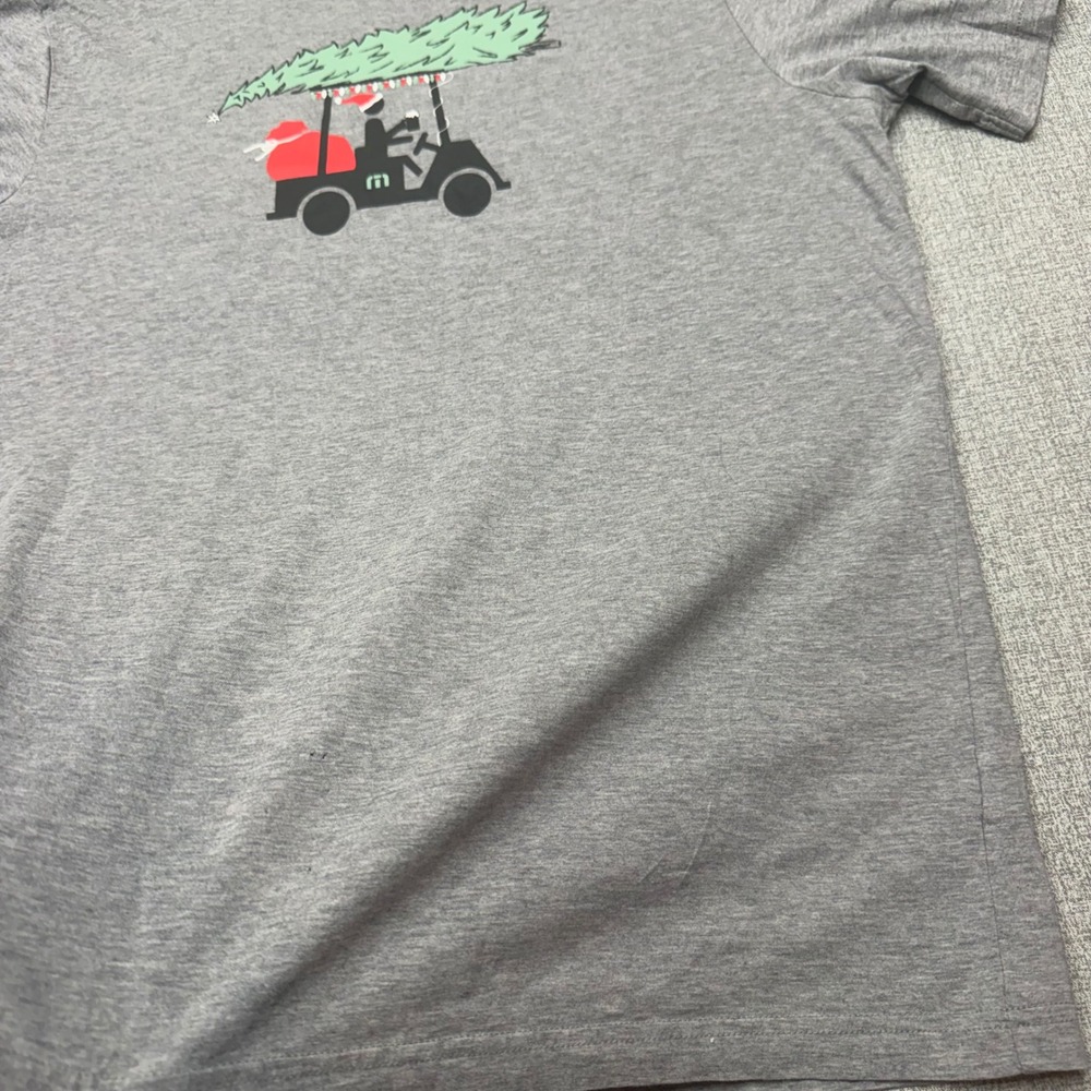 TravisMathew Mens XL T-Shirt Gray Golf Cart Christmas Tree Santa Drink Graphic - Picture 5 of 7